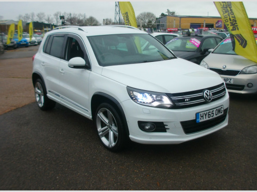 Volkswagen Tiguan  Automatic 2.0 TDI BlueMotion Tech R-Line SUV 5dr Diesel DSG 4WD Euro 6 (s/s 
