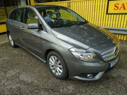 Mercedes-Benz B-Class B180 B180 BlueEFFICIENCY SE 5dr Auto