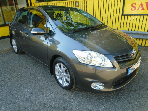 Toyota Auris  1.33 Dual VVTi Colour Collection 5dr