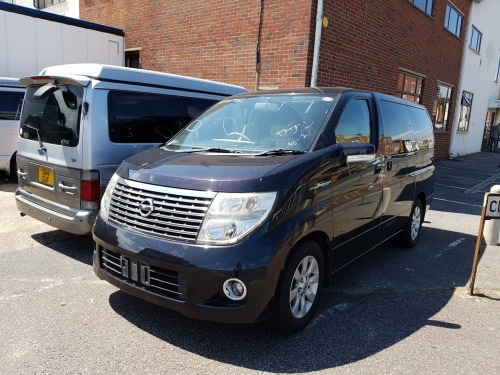 Nissan Elgrand  2.0TD4 (180ps) 4X4 HSE (s/s) Station Wagon 5d 1999cc Auto