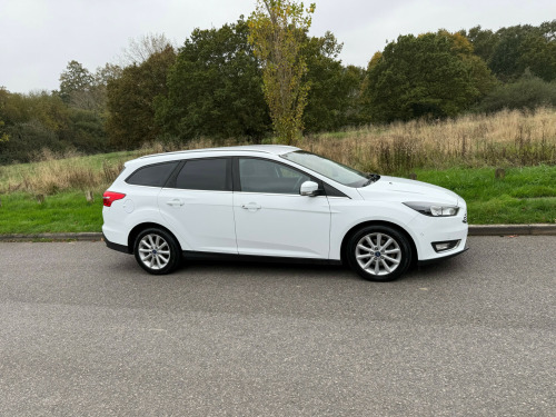 Ford Focus  1.6 TDCI TITANIUM (MANUAL)