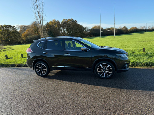 Nissan X-Trail  1.6 DCI TEKNA 5-Door