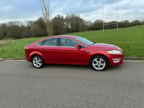 Ford Mondeo  2.0 TDCI TITANIUM (MANUAL)