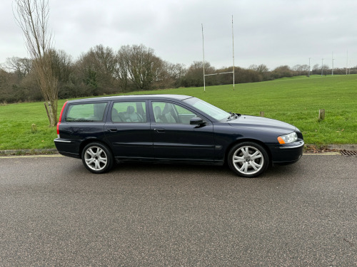 Volvo V70  2.4 D5 SE 5-Door