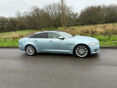 Jaguar XJ  3.0d V6 PORTFOLIO SWB 4-Door