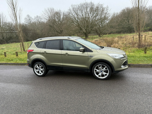 Ford Kuga  2.0 TDCI TITANIUM X (MANUAL)