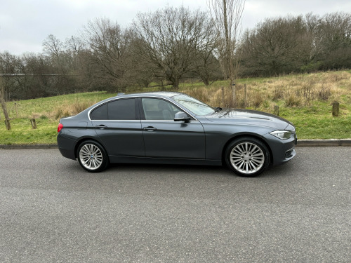 BMW 3 Series 320 320D LUXURY 4-Door