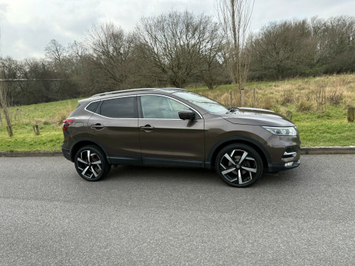 Nissan Qashqai  1.5 DCI TEKNA 5-Door