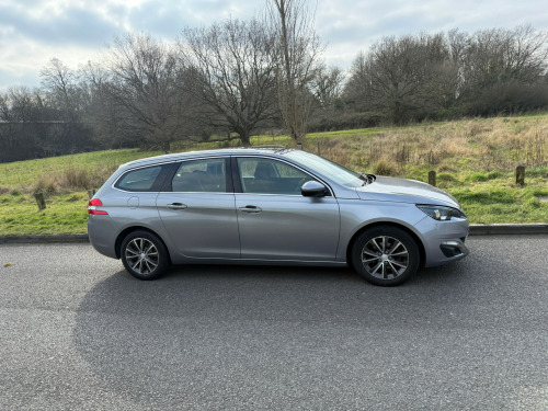 Peugeot 308 SW  1.6 BLUE HDI ALLURE 5-Door