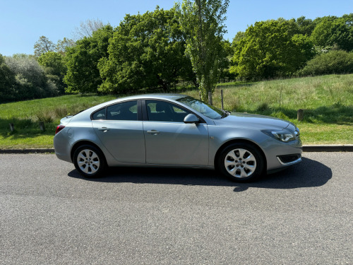 Vauxhall Insignia  2.0 CDTI DESIGN 5-Door