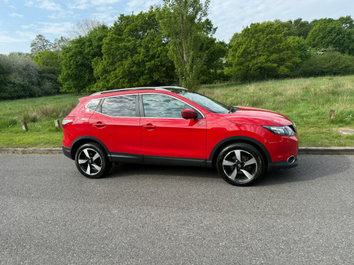 Nissan Qashqai  1.5 DCI N-TEC+ 5-Door