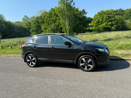 Nissan Qashqai  1.5 DCI N-CONNECTA 5-Door