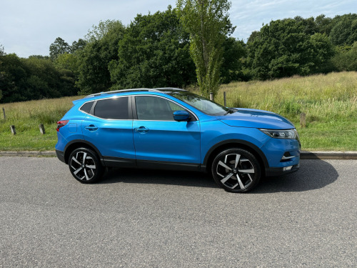 Nissan Qashqai  1.5 DCI TEKNA 5-Door