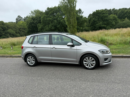 Volkswagen Golf SV  2.0 TDI SE DSG 5-Door