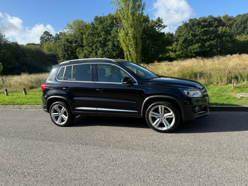 Volkswagen Tiguan  2.0 TDI R-LINE EDITION BMT 4MOTION 5-Door