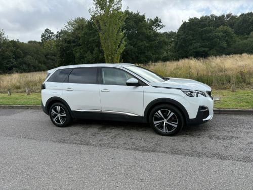 Peugeot 5008  1.6 BLUE HDI ALLURE 5-Door
