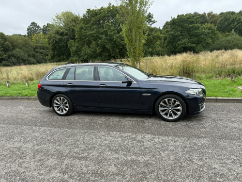 BMW 5 Series 520 520d Luxury Touring Auto