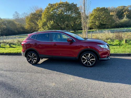 Nissan Qashqai  1.6 DIG-T Tekna 2WD Euro 6 5dr 