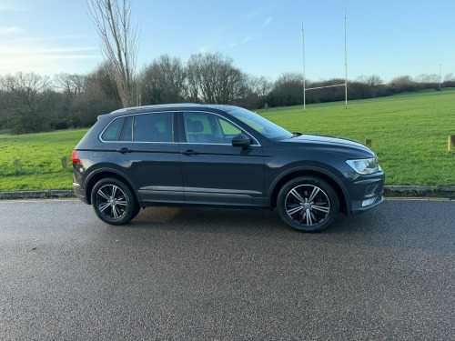 Volkswagen Tiguan  2.0 TDI BlueMotion Tech SE Navigation Euro 6 5dr 