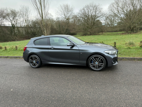 BMW 1 Series  1.5 118i M Sport Shadow Edition Auto Euro 6 3dr 