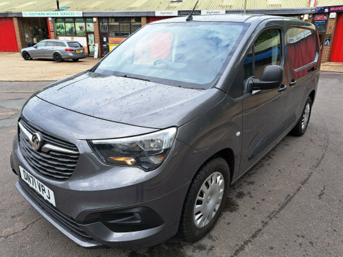 Vauxhall Combo  2300 100kW Sportive 50kWh H1 Van Auto