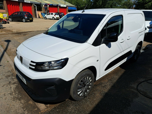 Peugeot Partner  1.5 BlueHDi 100 Asphalt Van