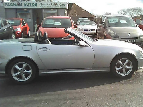 Mercedes-Benz SLK SLK320 3.2 SLK320 Convertible 2dr Petrol Automatic (254 g/km, 218 bhp)