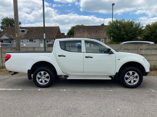 Mitsubishi L200  Pick Up DI-D 4Life 4WD 134Bhp 