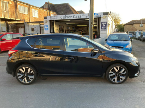 Nissan Pulsar  1.2 DiG-T Tekna 5dr