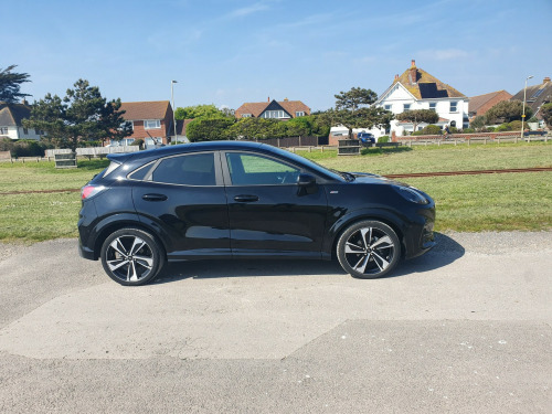 Ford Puma  ST-LINE mHEV  ( mild HYBRID ) 155 PS ENGINE