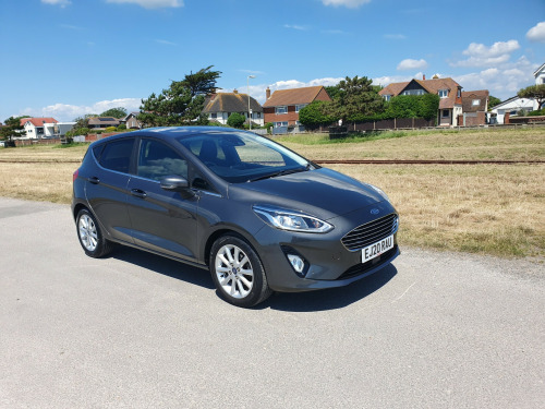 Ford Fiesta  TITANIUM 5-Door Petrol