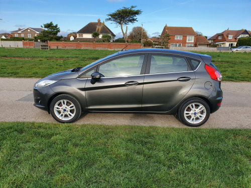 Ford Fiesta  ZETEC 1.2 Petrol . 5-Door