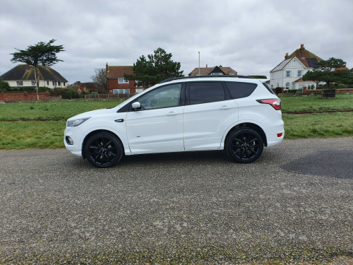 Ford Kuga  ST-LINE X  2.0 TDCI  180 PS . AUTOMATIC  4X4 