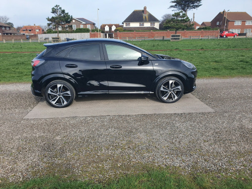 Ford Puma  ST-LINE X mHEV ( mild HYBRID) 155PS Engine