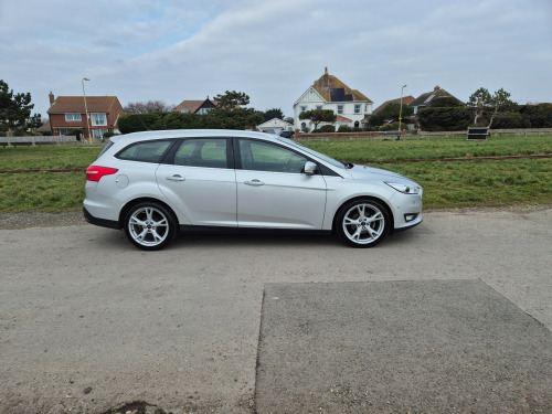 Ford Focus  TITANIUM X  . ESTATE . Petrol