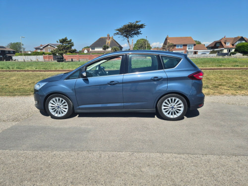 Ford C-MAX  TITANIUM 5-Door Petrol