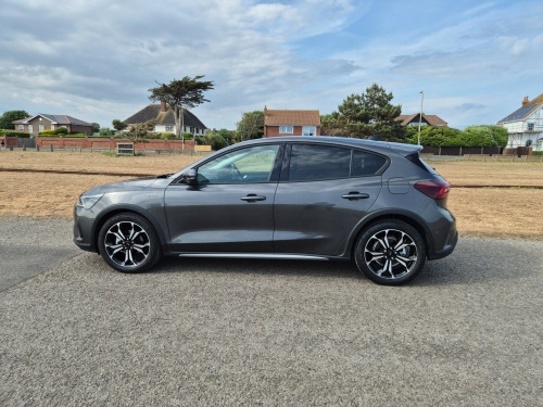 Ford Focus  ACTIVE  X  mhev (mild HYBRID ) 5-Door Petrol