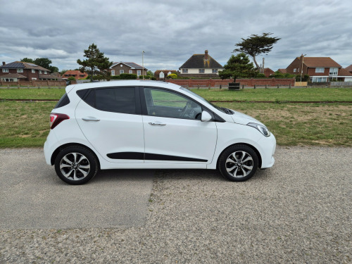 Hyundai i10  PREMIUM SE 5-Door AUTOMATIC Petrol