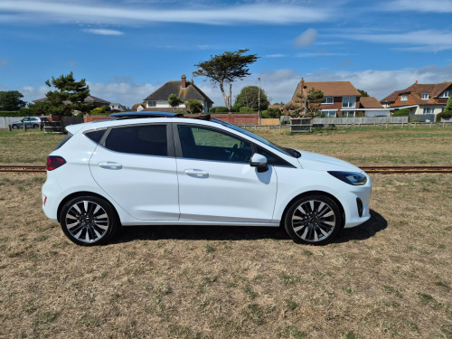 Ford Fiesta  TITANIUM VIGNALE mHEV  (mild HYBRID ) 125 PS  Petrol 5 Door 