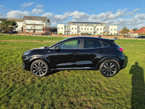 Ford Puma  ST- LINE VIGNALE  mHEV ( mild HYBRID ). 155 PS Engine . 5 Door Petrol