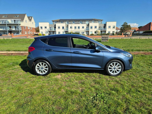 Ford Fiesta   Titanium  5 Door Petrol 