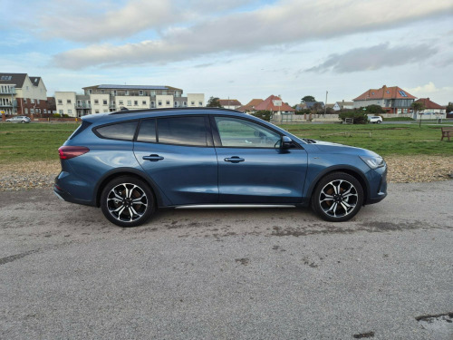 Ford Focus  ACTIVE X. ESTATE . mHEV ( mild HYBRID ) Petrol 