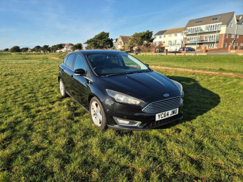 Ford Focus  TITANIUM . 5 Door Petrol 