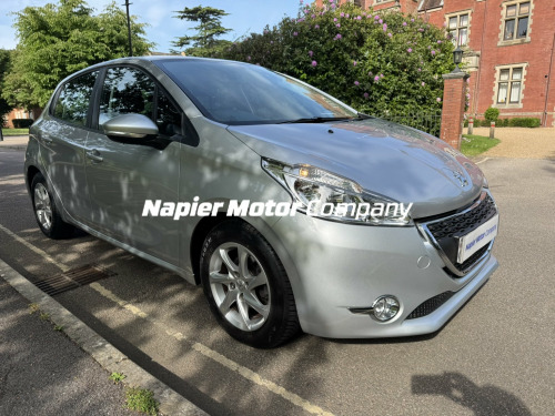 Peugeot 208  1.2 VTi PureTech Active Hatchback 5dr Petrol Manual Euro 5 (82 ps)
