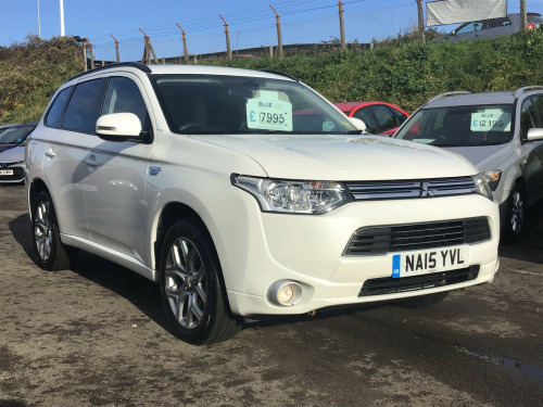 Mitsubishi Outlander  2.0h 12kWh GX3h SUV 5dr Petrol Plug-in Hybrid CVT 4WD Euro 5 (s/s) (200 ps)