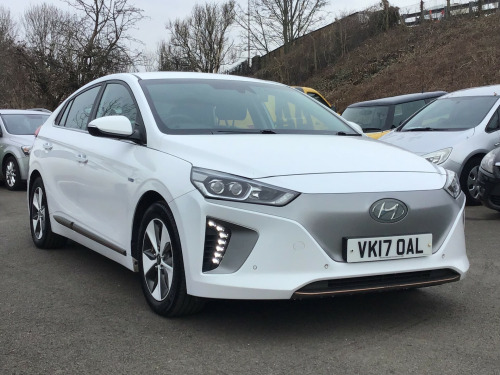 Hyundai IONIQ  28kWh Premium SE Hatchback 5dr Electric Auto (120 ps)