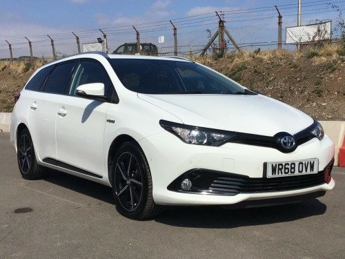 Toyota Auris  1.8 VVT-h Design Touring Sports 5dr Petrol Hybrid CVT Euro 6 (s/s) (136 ps)