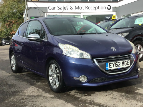 Peugeot 208  1.6 e-HDi Allure Hatchback 3dr Diesel Manual Euro 5 (s/s) (92 ps)