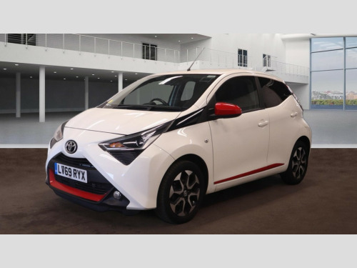 Toyota AYGO  1.0 VVT-i x-trend Funroof 5dr Petrol x-shift Euro 6 (71 ps)