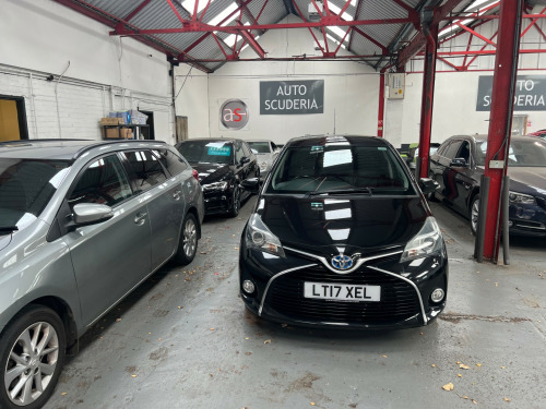 Toyota Yaris  1.5 VVT-h Icon Hatchback 5dr Petrol Hybrid E-CVT Euro 6 (101 ps)